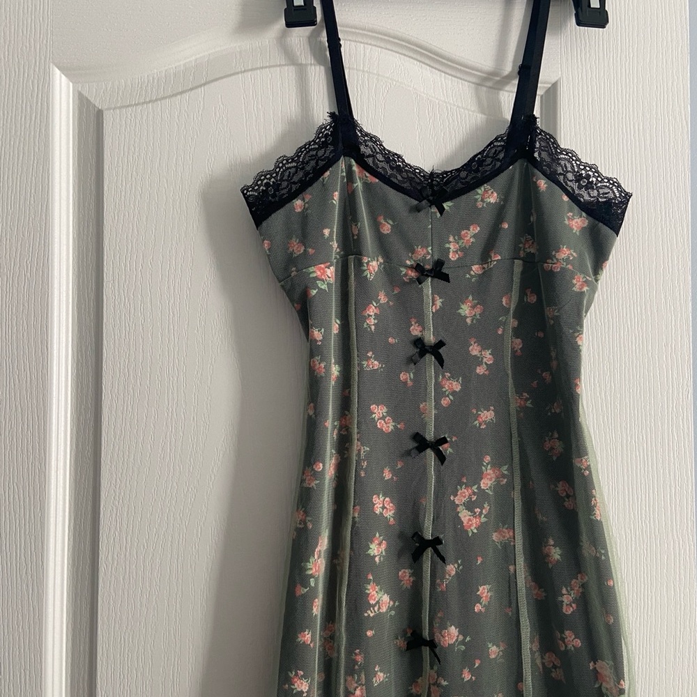 CIDER MESH FLORAL BOW LACE TRIM MIDI DRESS - Picture 15 of 16